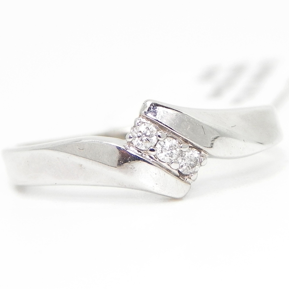 NWT 10K White Gold Diamond Ring,0.08Ct Sz 4